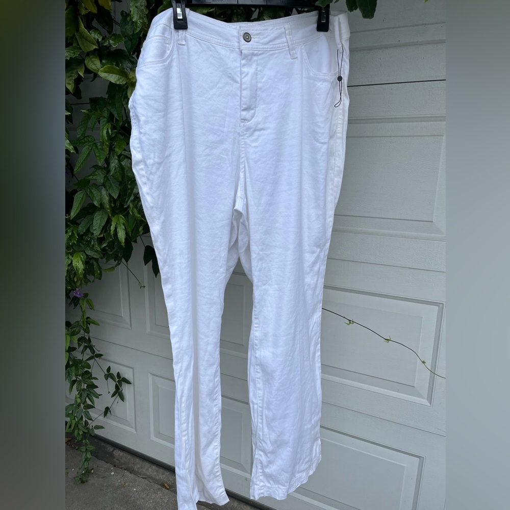 NYDJ linen pants straight legs white 18P